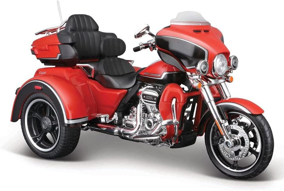 Maisto 1:12 Harley Davidson 2021 CVO Tri Glide Motorcycle Model