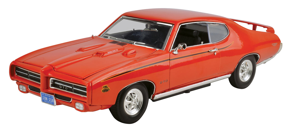 1969 Pontiac GTO Judge 1/18 Diecast Model Car Motormax 73133