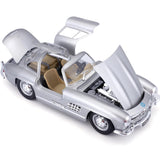 Bburago 1954 Mercedes-Benz 300 SL 1/24 Diecast Model Car 18-22023