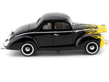 1940 Ford Deluxe 1:18 Scale Diecast Model Car MotorMax 73108 Black with Flame