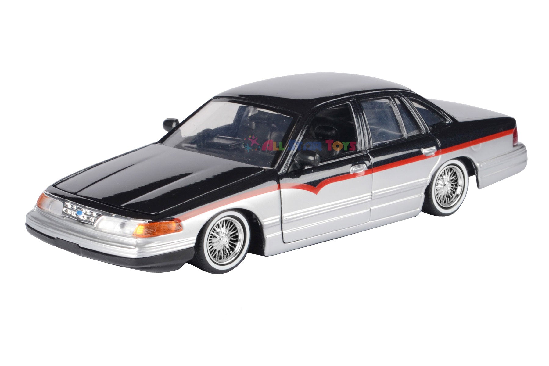 Motormax Get Low Series 1993-97 Ford Crown Victoria Lowrider 1:24 Diecast  Model Black Metallic 79024