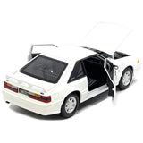 1993 Ford Mustang Coupe SVT Cobra white 1:24 Scale Diecast Maisto 32906