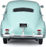 Maisto 1948 Chevrolet Fleetline Aerosedan Teal 1:25 Diecast Model 73266 Turquoise