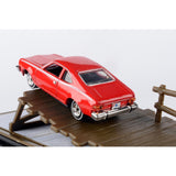 JAMES BOND 1974 AMC Hornet from the movie James Bond "The Man with the Golden Gun 3" Diorama 1:64 Scale Diecast Replica Model with acrylic case Motormax 79822