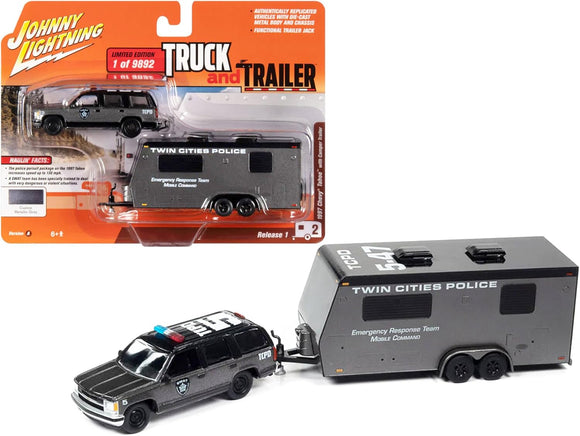 Johnny Lightning 1:64 Hulls & Haulers 1997 Chevy Tahoe Twin Cities Police with SWAT Camper Trailer (Police SWAT) JLSP300-24A