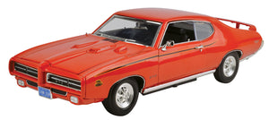 1969 Pontiac GTO Judge 1/18 Diecast Model Car Motormax 73133 Orange