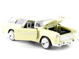 1955 Chevrolet Bel Air Nomad 1:24 Diecast Model Motormax 73248