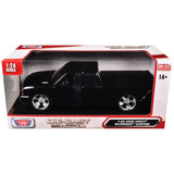 2006 Chevrolet Silverado 1500 Custom 1:25 Diecast Model by MotorMax 79039 Black