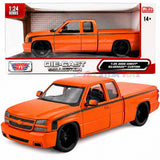 2006 Chevrolet Silverado 1500 Custom 1:25 Diecast Model by MotorMax 79039 Orange