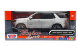 In stock! 2025 Chevrolet Tahoe Z71 1/24 Diecast Car Model Motormax 79392 Sterling Grey