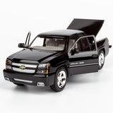 Motormax 2006 Chevy Silverado 1500 Intimidator SS Extended Cab w/Bed Cover Pickup Truck 1/25 Diecast Model Car All Star Toys Exclusive 79395
