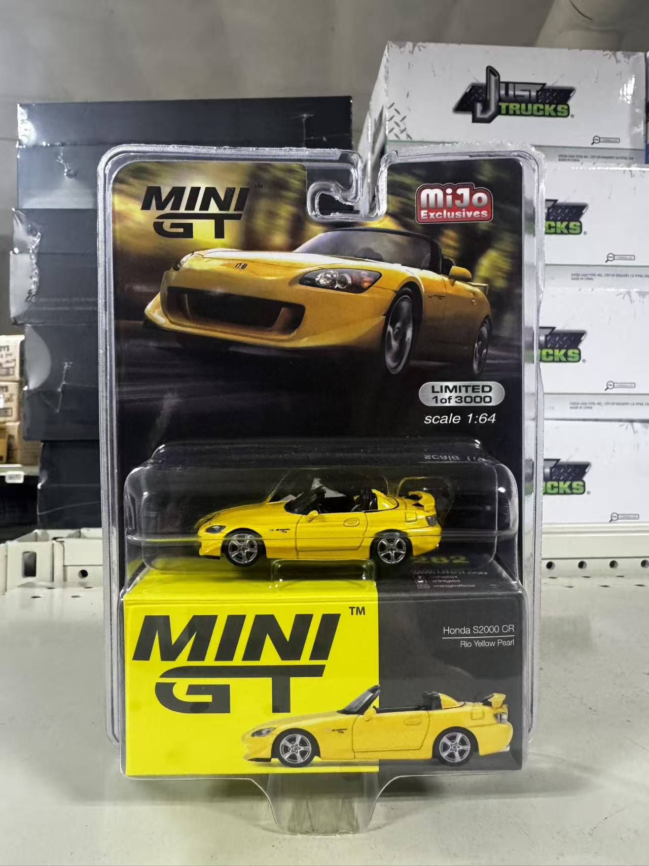 Mini GT 1:64 Honda S2000 CR Rio Yellow Pearl Diecast Model