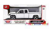 2006 Chevrolet Silverado 1500 Custom 1:25 Diecast Model by MotorMax 79039 White