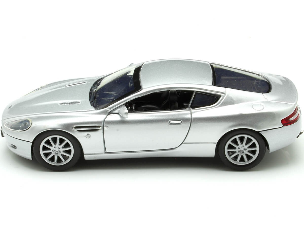 Aston Martin DB9 Coupe 1:24 Diecast Model Car MotorMax 73321