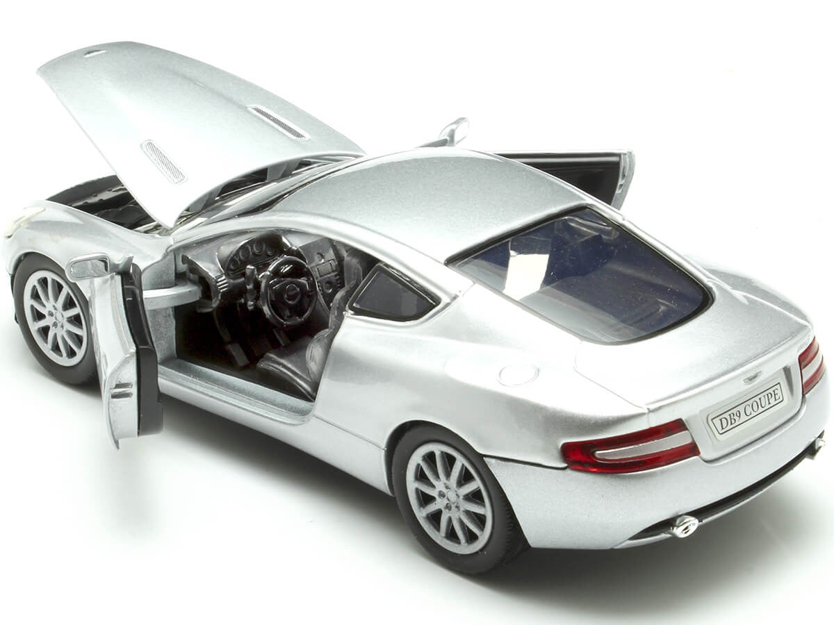 Aston Martin DB9 Coupe 1:24 Diecast Model Car MotorMax 73321