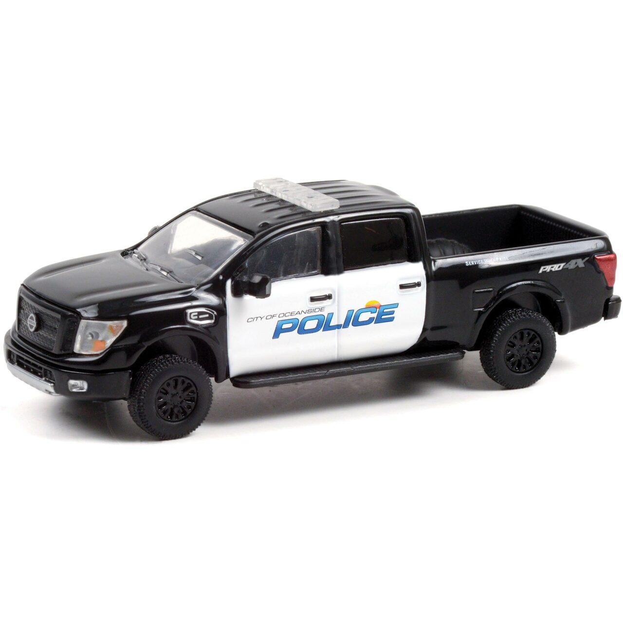 Greenlight 1:64 Hot Pursuit Series 39 - 2018 Nissan Titan XD